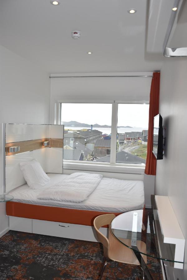 Hhe Express Otel Nuuk Dış mekan fotoğraf